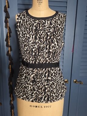 Tory Burch 100% Silk Leopard Print Sleeveless Blouse - Size 2